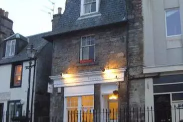 Hostal Ravenous Beastie