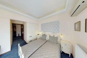 בית מלון כפרי Mirto