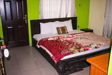 Impex Edge Hotel & Suites