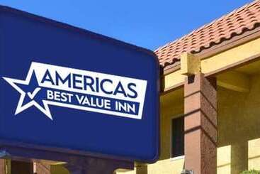 فندق على الطريق Americas Best Value Inn & Suites North Port