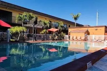 モーテル Americas Best Value Inn & Suites North Port