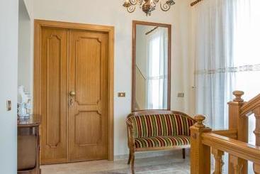 별장 Il Quercione Agriturismo