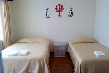 Общежитие Paracas Backpackers House