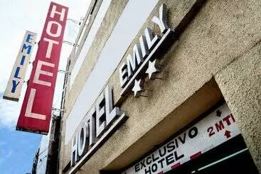 Hotel Emily