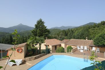 קוטג'' Turisme Rural Mas Romeu.l Alzina