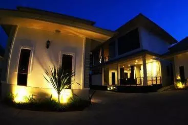 ホテル The Sixnature Resort Bangsaen
