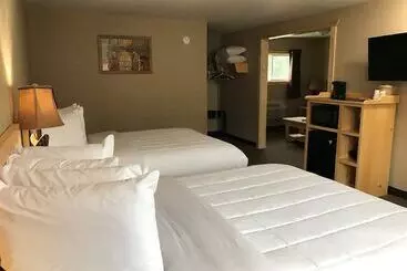 Woodside Dells Hotel & Suites