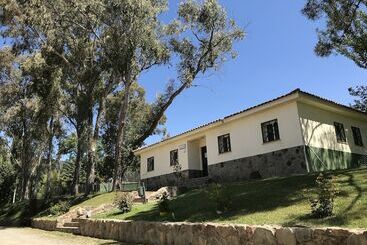 فندق Complejo Turistico Baños Del Robledillo