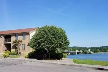 Hotelli The Point Resort