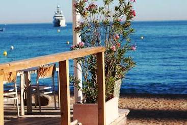 ツーリストアパートメント Appartement L Ermitage à Cassis