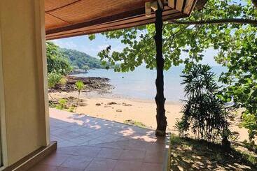 هتل Banyan Bay Villas