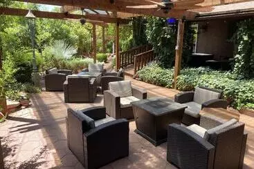 Hotelli Lantern Light Inn Romantic Getaway