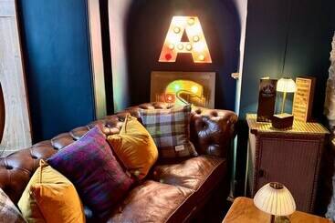 Brightham House Boutique B&b   Adults Only