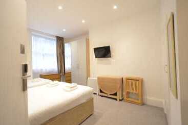 Amber Residence Hotel Suites