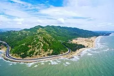 Lan Rung Beach Resort