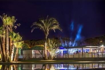 ツーリストアパートメント Domaine Les Tamaris & Portes Du Soleil