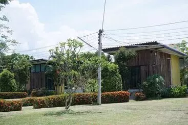 Hotel The Lampang Villa