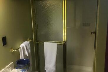 Main Street Bed & Breakfast