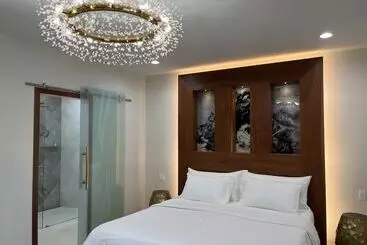 Hotelli Retreat At Crystal Manatee