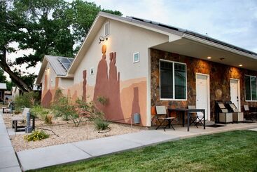 Casa Zions Camp And Cottages