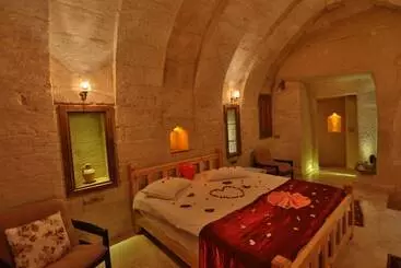 Hotel Abu Hayat Cave Suites