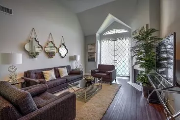 هتل Beverly Hills Condos