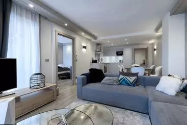آپارتمان‌های توریست‌ها Le C Residence Apartment T3 Cabin A03
