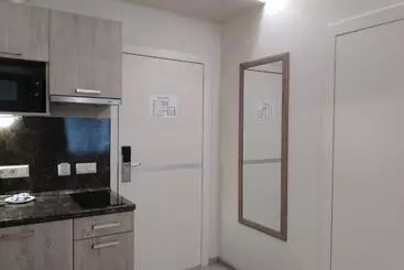 アパートホテル Arena Summit Apart