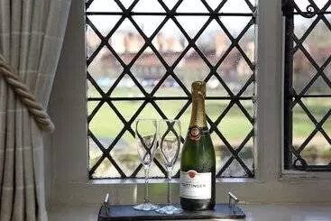 Hostal Buckinghamshire Arms