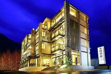 هتل Yonghe Resort