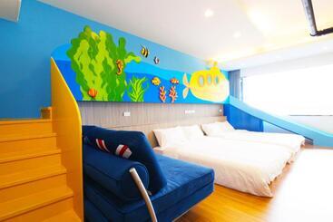 تختخواب و صبحانه Two Home Inn