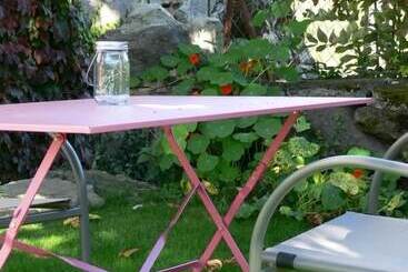 Bed and Breakfast Chambres & Table D Hotes De Massigoux