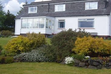 Bed and Breakfast Corran House