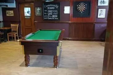 ベッドアンドブレックファースト Twa Dogs Inn