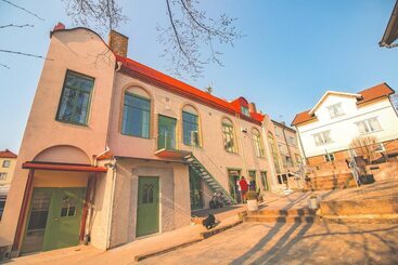 هتل Lysekil City Rooms And Apartments