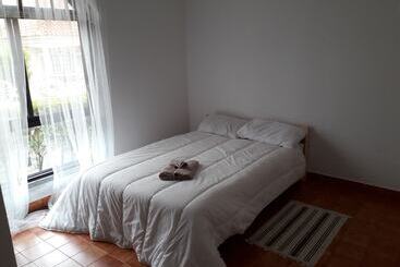 Backpackers Hostel Fonte Da Telha