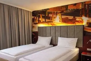 Hotel DORMERO DeHo Linz