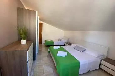 Apartments Ori