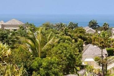 דירות לתיירים Coconut Ridge No. 5