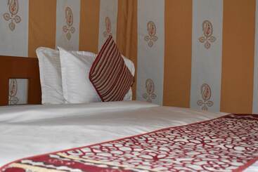 Hotel Mumal Desert Camp