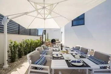 דירות לתיירים Jazz At Rova Villa Sola