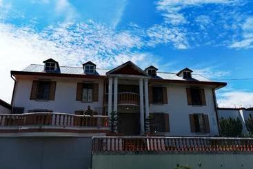 膳宿费 Casa Makiki