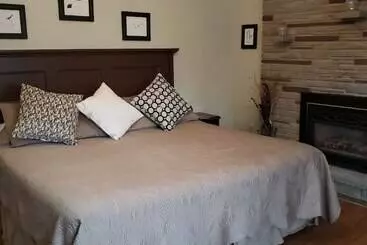 627 On King Bed And Breakfast