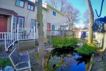 Blue Gables Bed And Breakfast