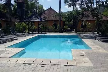 ペンション Purnama Beach Hotel Lombok