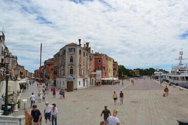 Casa Favaretto Guest House