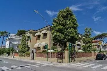 هتل Giardino