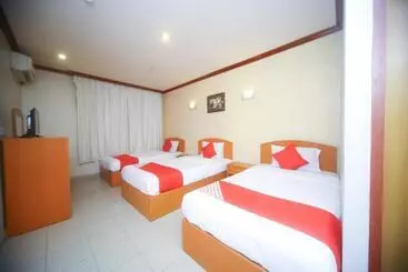 Hotel London By Oyo Rooms