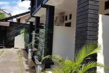 ペンション Kost & Homestay 911