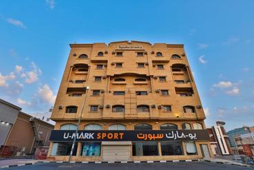 Aparthotel Luxurious House